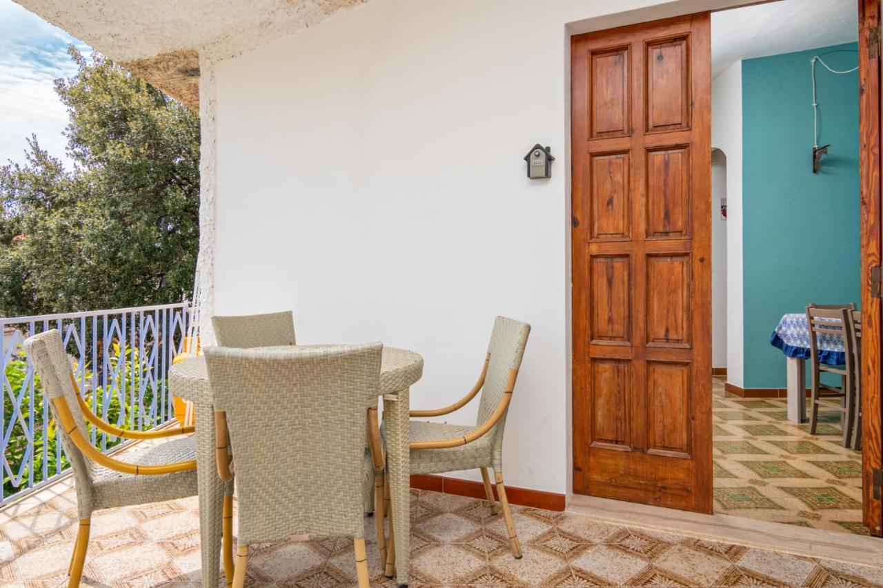 Ferienwohnung Il Marinaio E Il Nostromo Cala Gonone Exterior foto