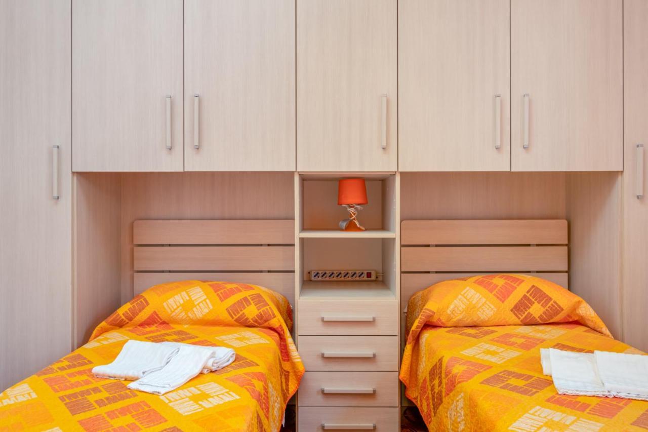 Ferienwohnung Il Marinaio E Il Nostromo Cala Gonone Exterior foto